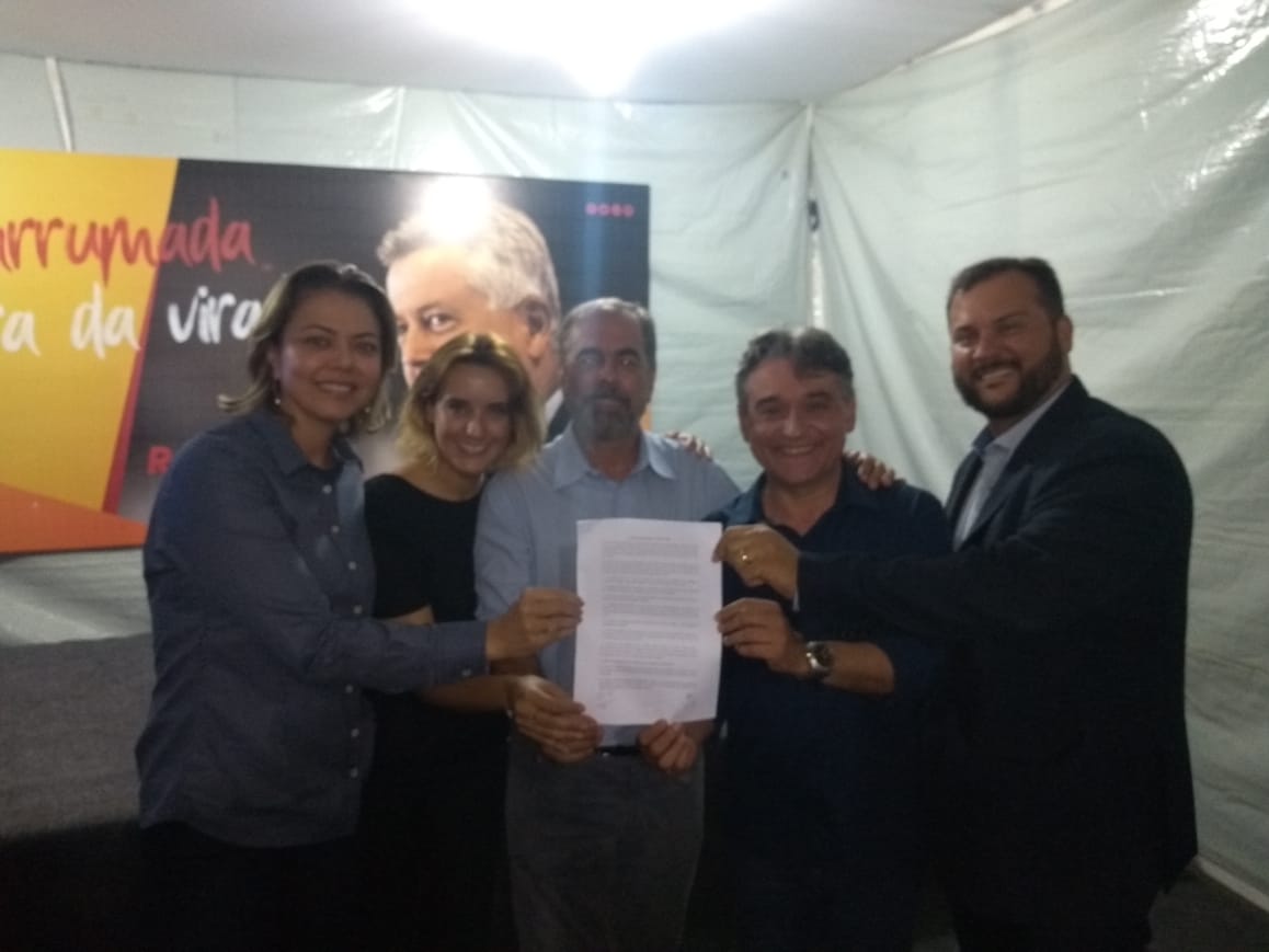 PV apresenta carta de compromissos para senadores da coligação